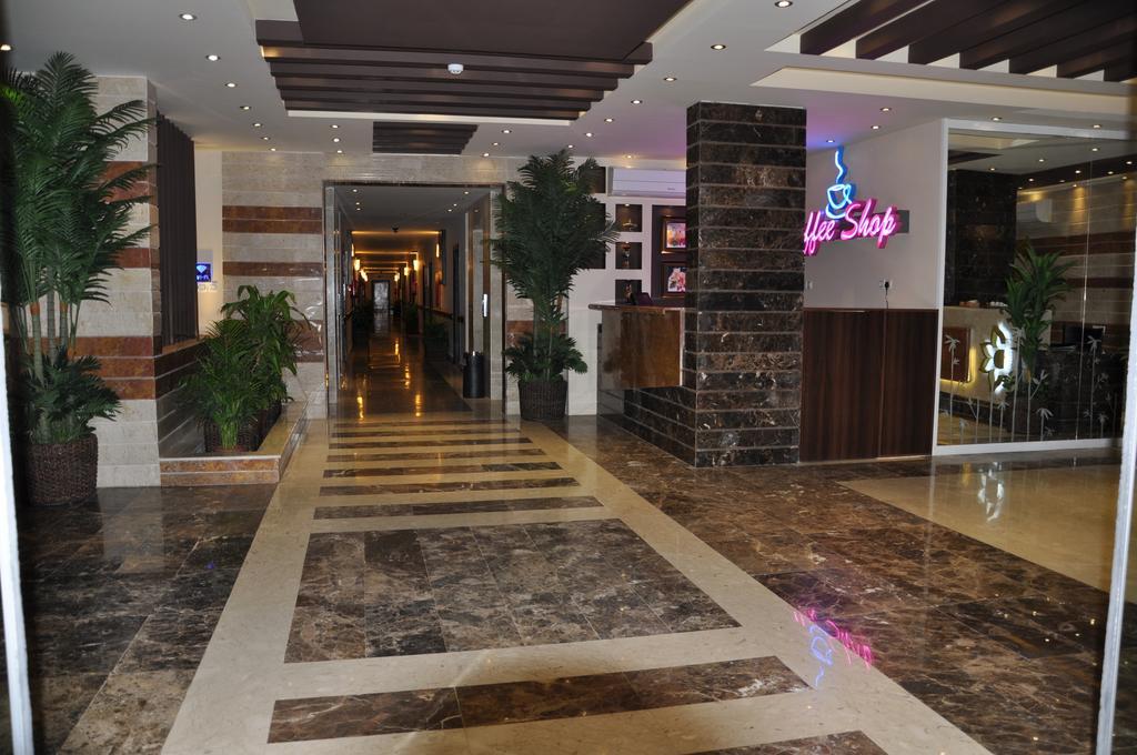 Al Bustan Crown Hotel 2 아라르 외부 사진